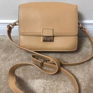 Bright shoulder bag